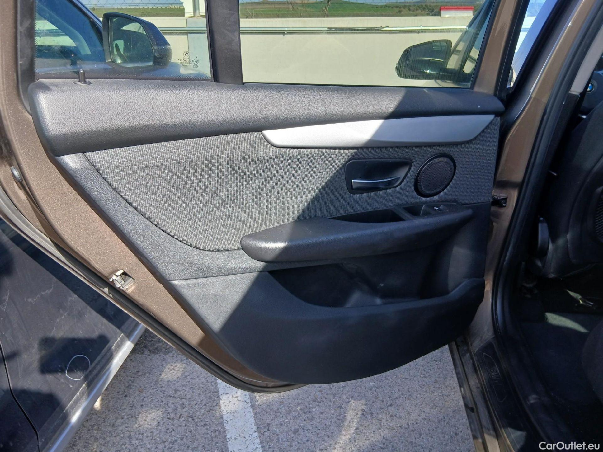  Bmw  Serie 2 BMW  Gran Tourer/2018/5P/monovolumen compacto 218d Business #24