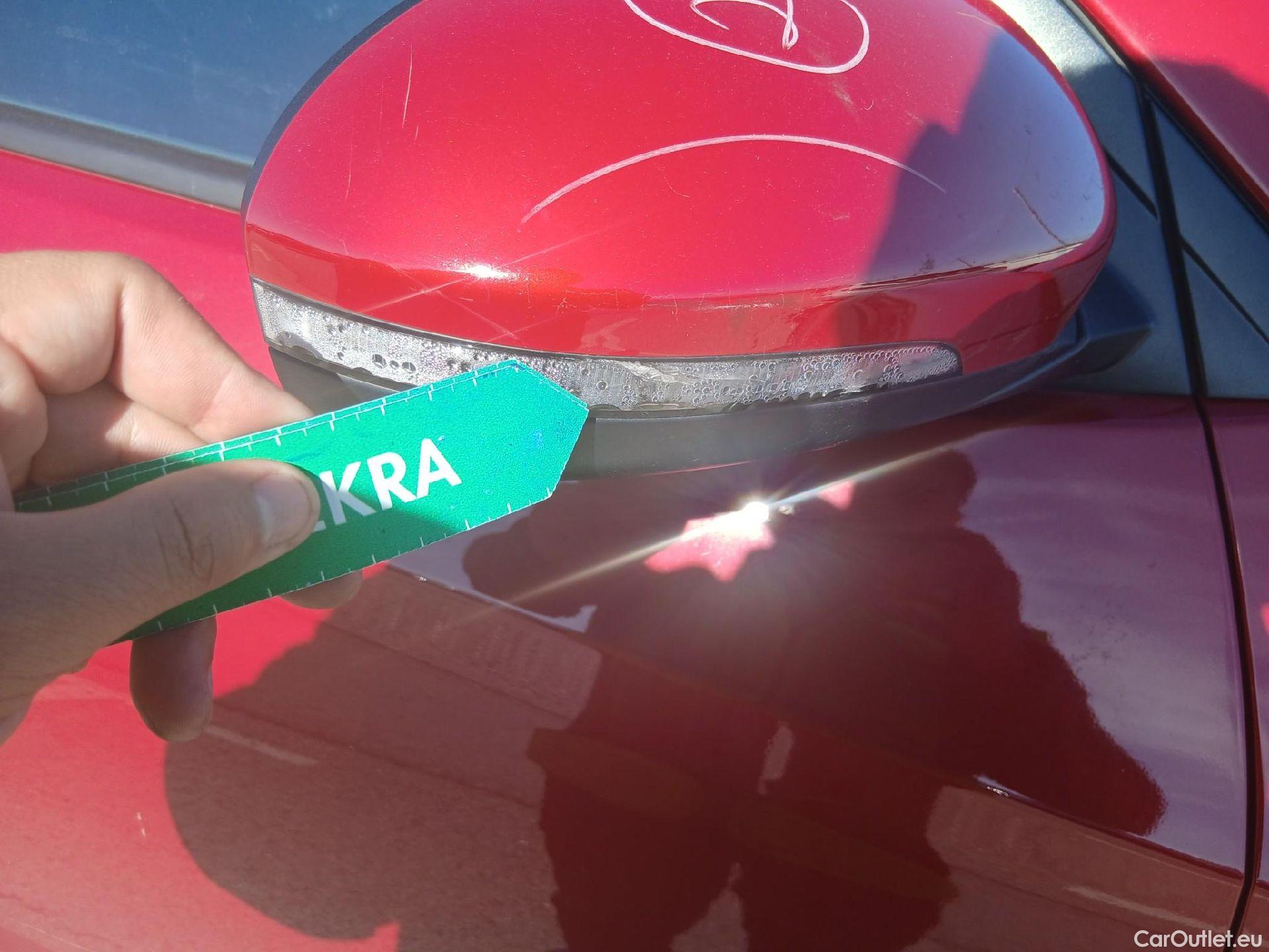  Hyundai  Tucson HYUNDAI  / 2018 / 5P / todoterreno  CRDI 1.6 116 CV 48V 4X2 SLE(SP)(SL) #38