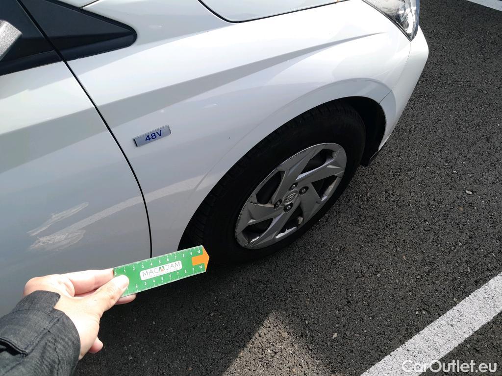  Hyundai  i20 HYUNDAI  / 2020 / 5P / berlina con portón 1.0 TGDI 74kW (100CV) 48V Essence #39