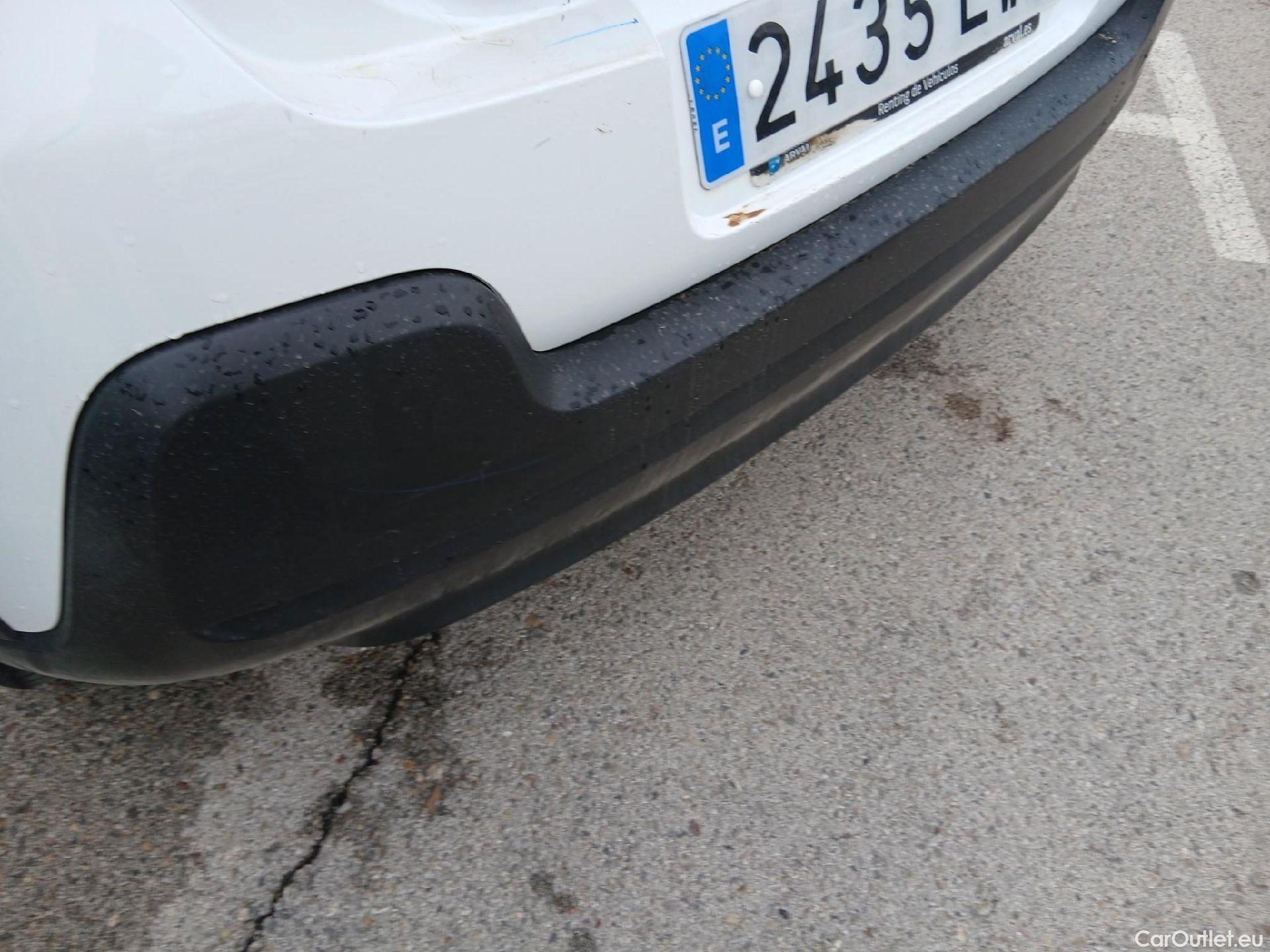  Citroen  C3 CITROEN  / 2020 / 5P / berlina con portón BlueHDi 75KW (100CV) S&S Live Pack #25