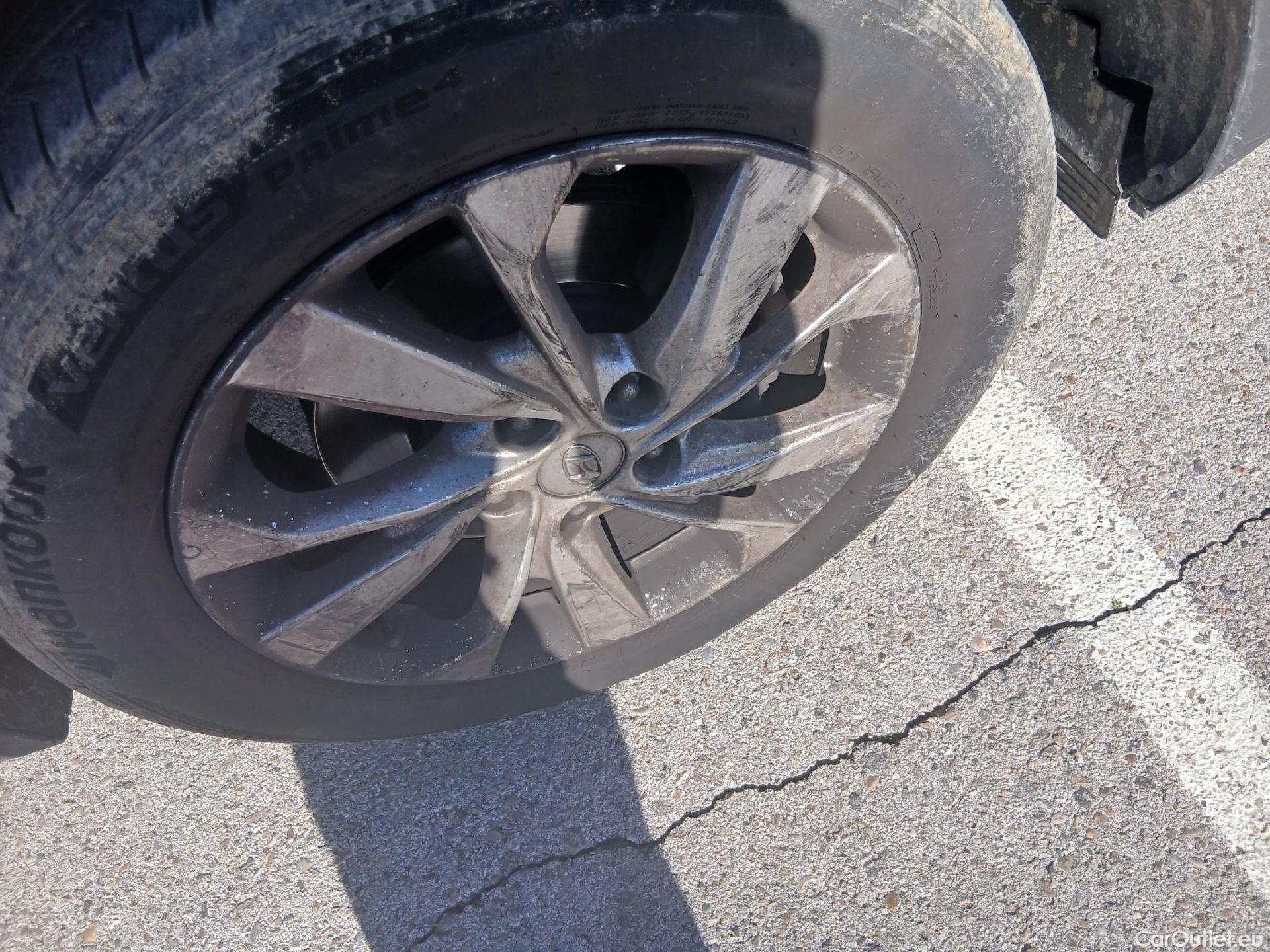  Hyundai  Tucson HYUNDAI  / 2018 / 5P / todoterreno  CRDI 1.6 116 CV 48V 4X2 SLE(SP)(SL) #45