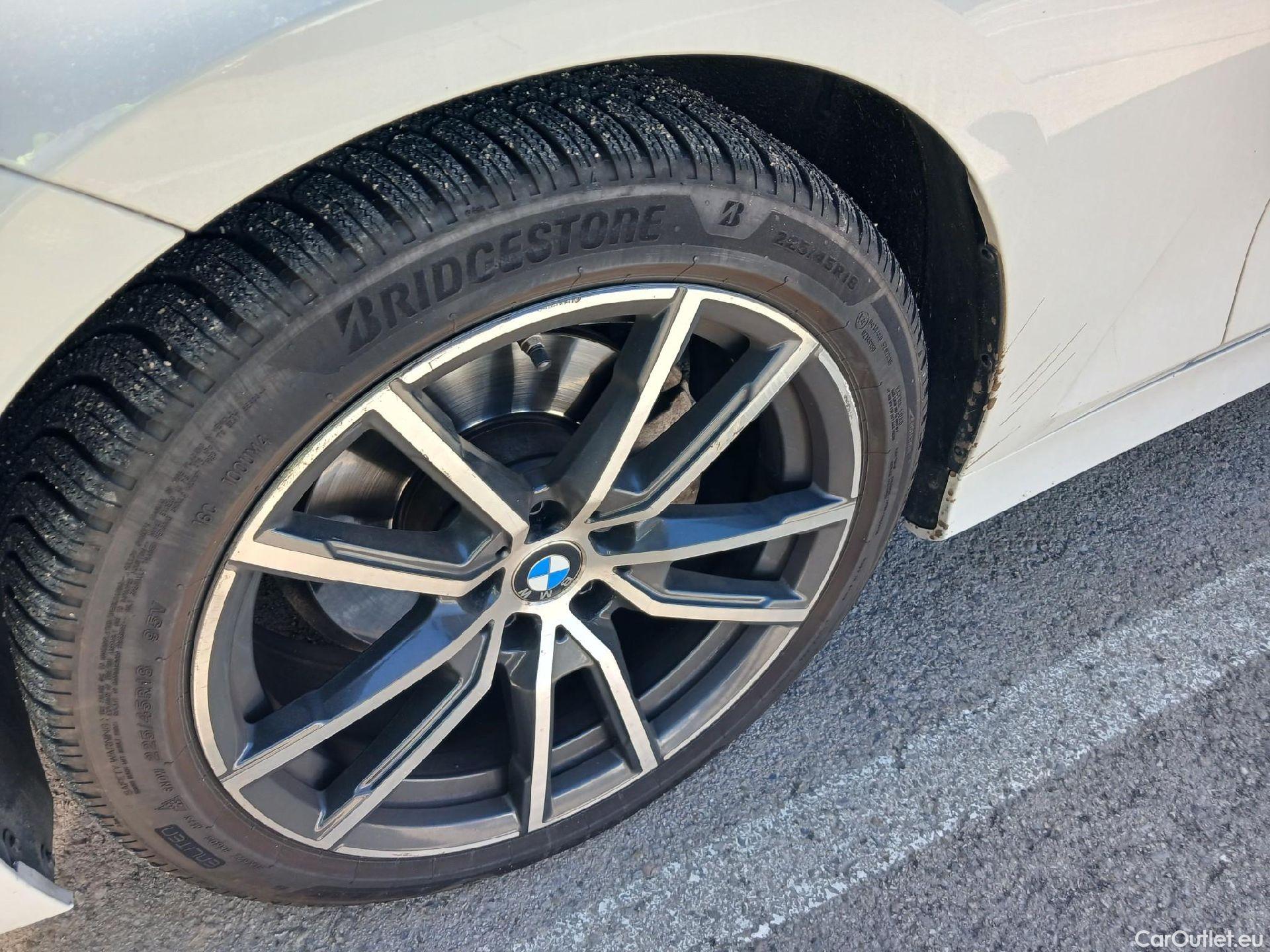  Bmw  Serie 3 BMW  / 2019 / 5P / familiar 320d Auto.Touring #2