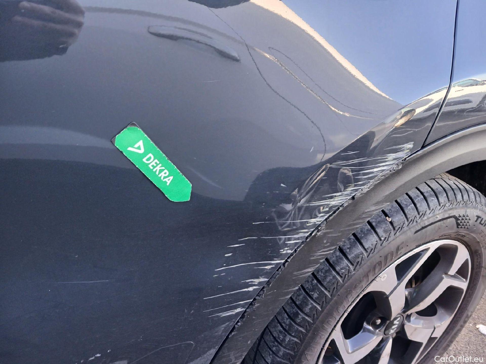  KIA  Sportage KIA  1.6MHEV Drive 100kW(136CV) 4x2(Crist Tintados) #8