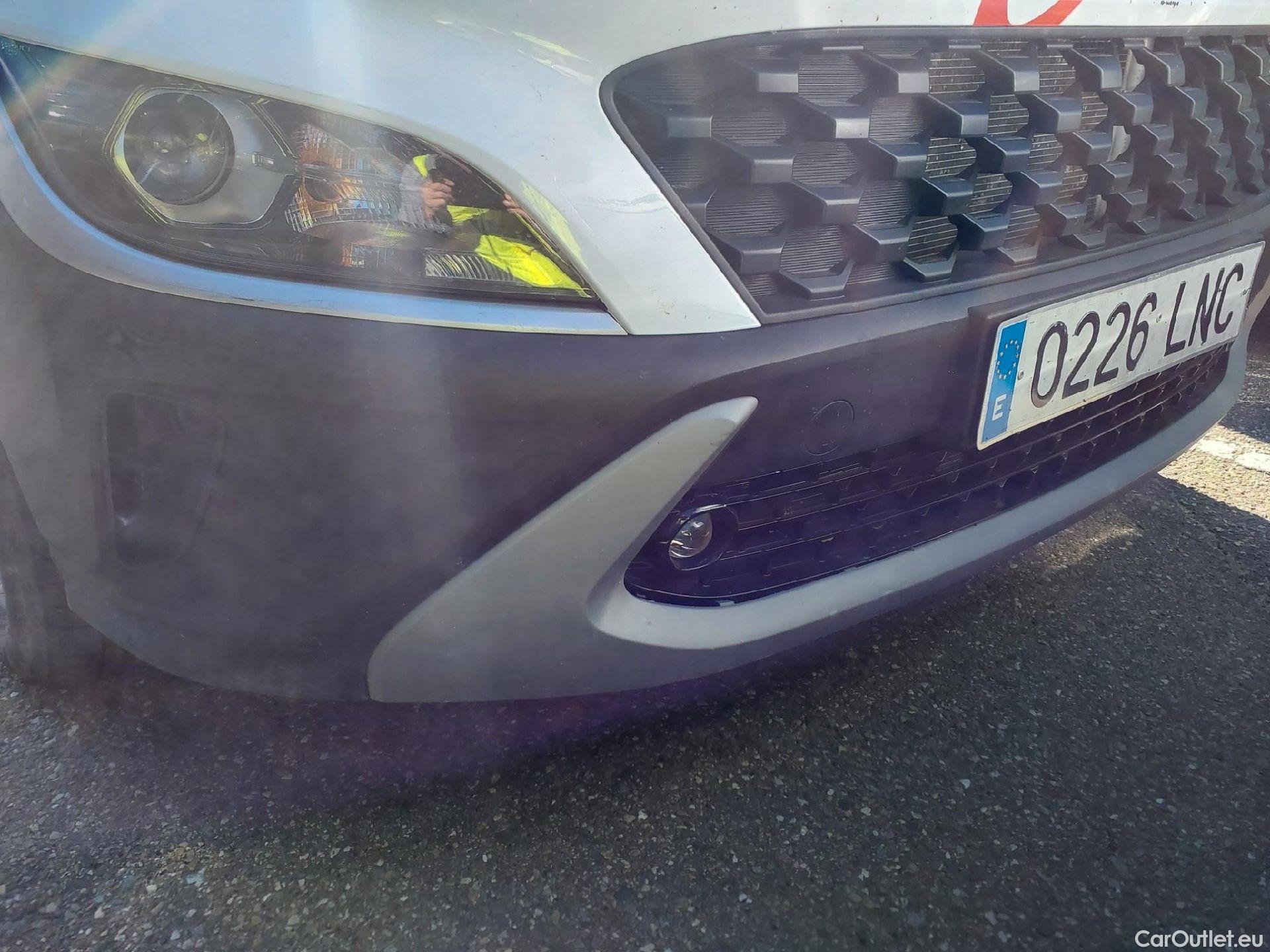  Hyundai  Konna HYUNDAI Kona  todoterreno 1.6 CRDI 136CV 48V Maxx 4X2 #36