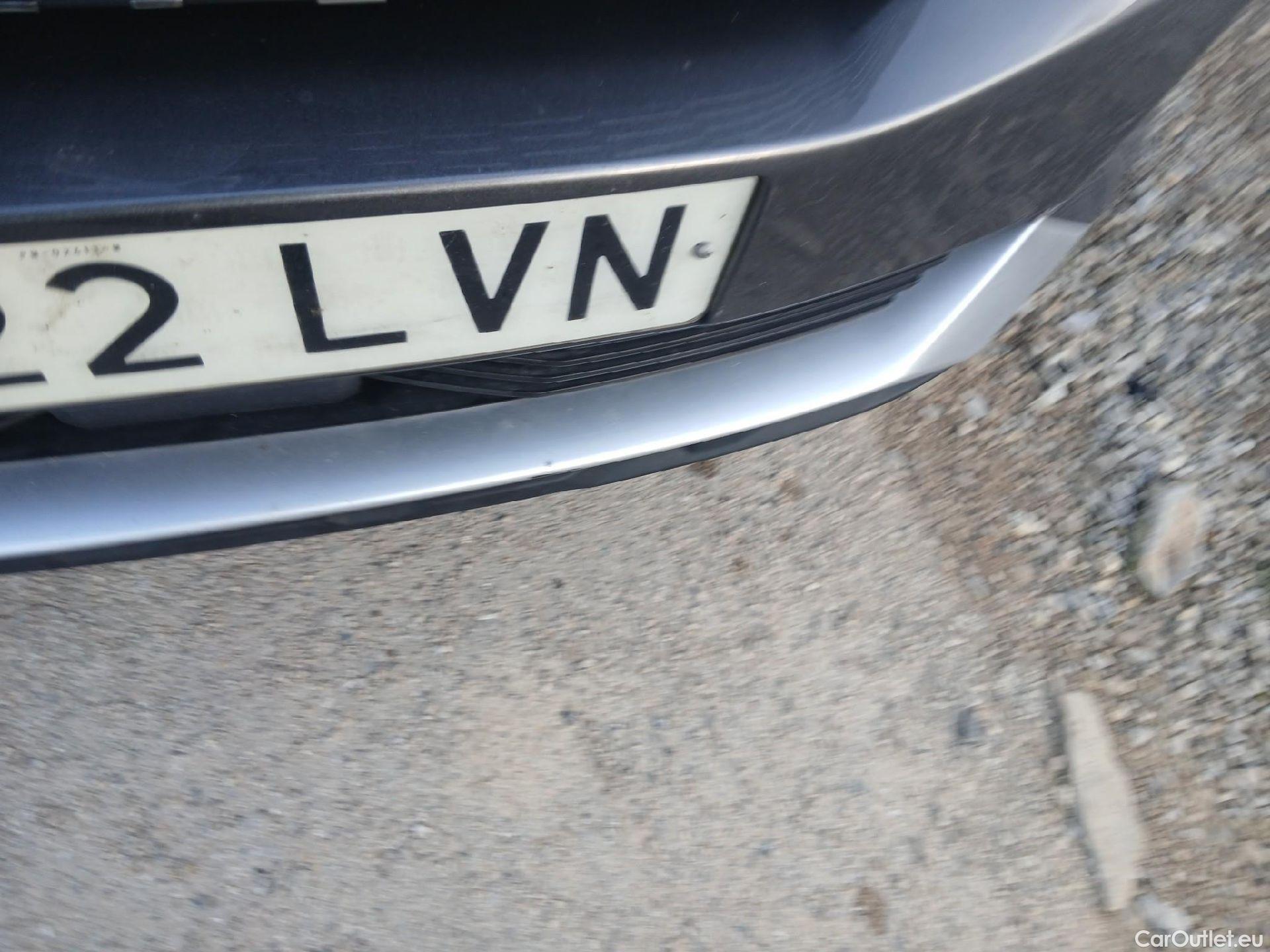  Peugeot  3008 PEUGEOT  / 2020 / 5P / todoterreno 1.5 BlueHDi 96kW (130CV) S&S Active Pack (AC3) #4