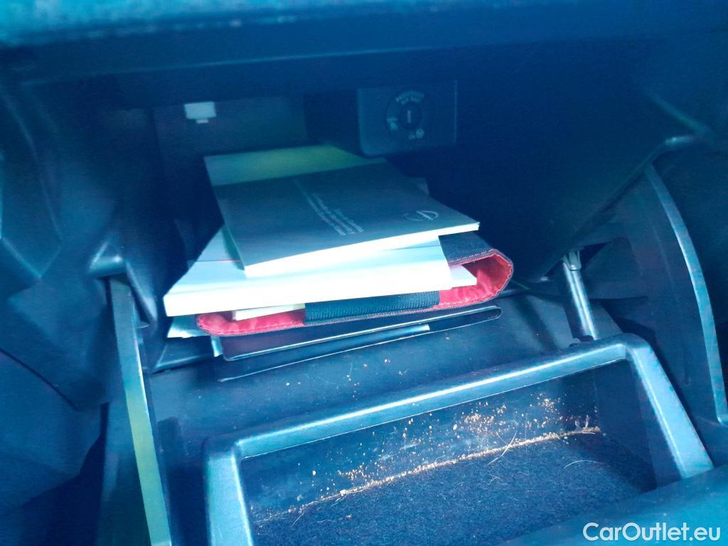  Nissan  Juke NISSAN  / 2014 / 5P / crossover G.E6D-Temp 83kW (112 CV) 5M/T ACENTA (CX) #35