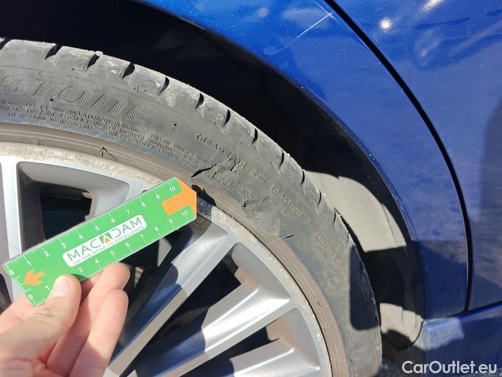  Mercedes  C-Klasse MERCEDES-BENZ Clase C / 2021 / 4P / sedán C 220 d #2