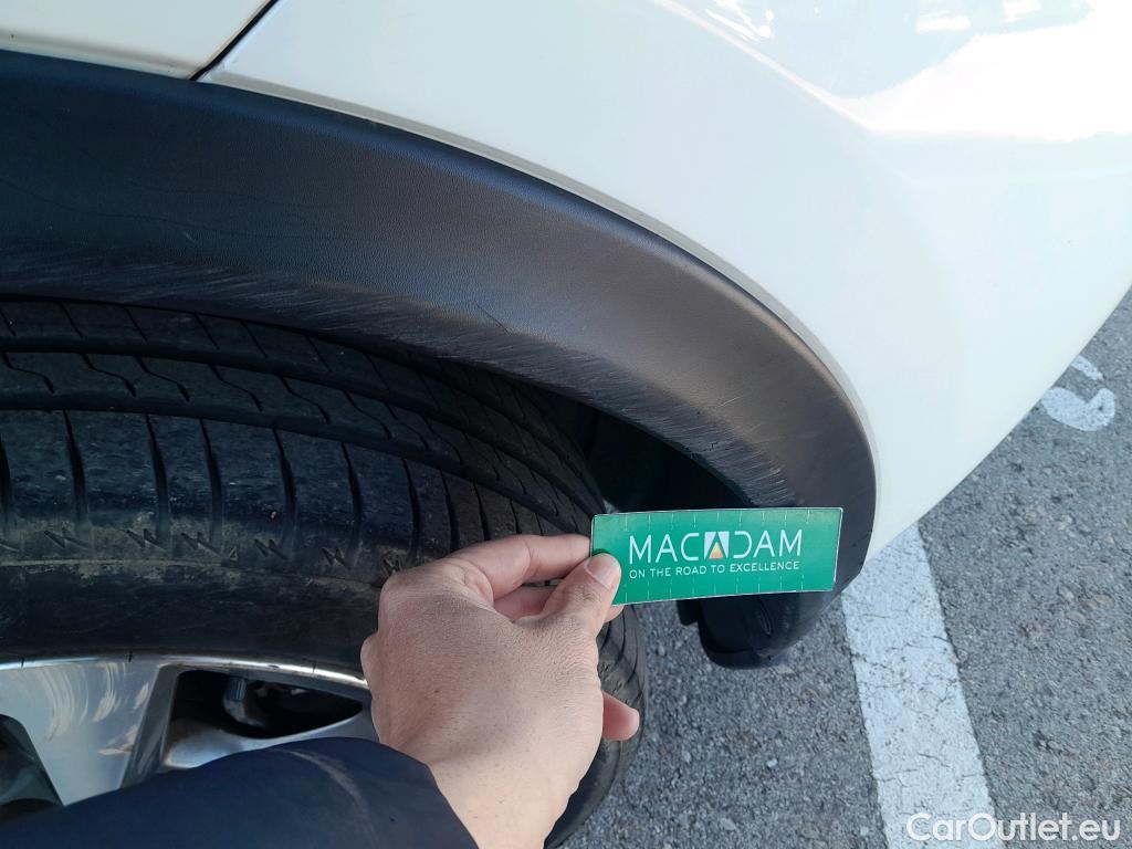  Nissan  Juke NISSAN  / 2014 / 5P / crossover G.E6D-Temp 83kW (112 CV) 5M/T ACENTA (CX) #45