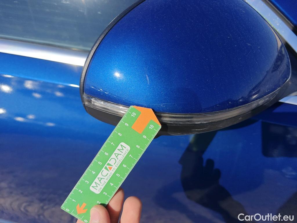  Mercedes  C-Klasse MERCEDES-BENZ Clase C / 2021 / 4P / sedán C 220 d #52