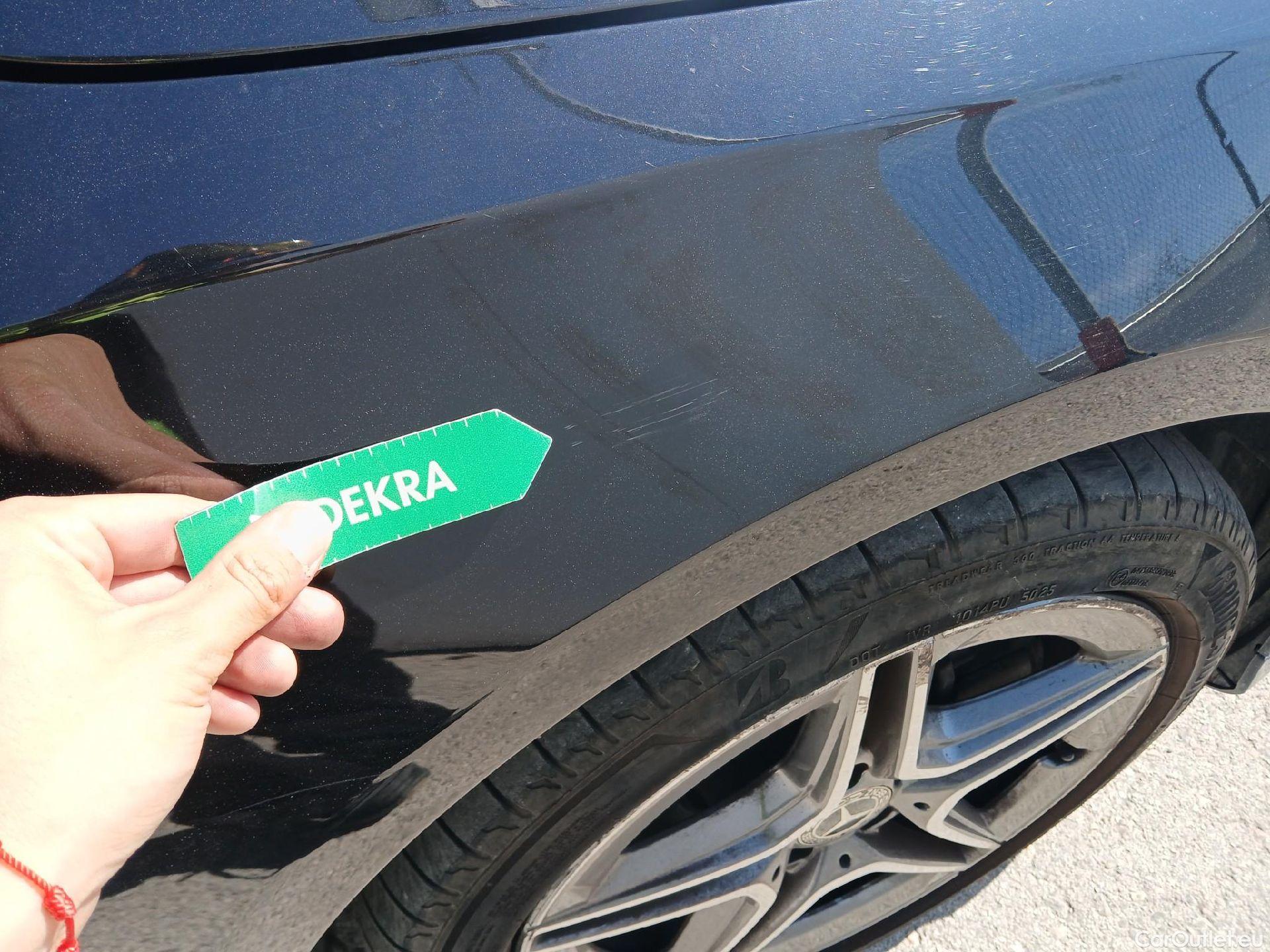  Mercedes  A-Klasse MERCEDES-BENZ Clase A berlina con portón A 250 e 220 CV 11 kWh #Opcionales 5800€# #51