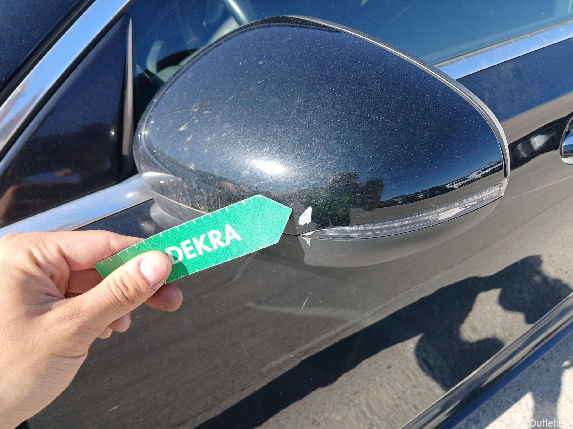  Mercedes  A-Klasse MERCEDES-BENZ Clase A berlina con portón A 250 e 220 CV 11 kWh #Opcionales 5800€# #27