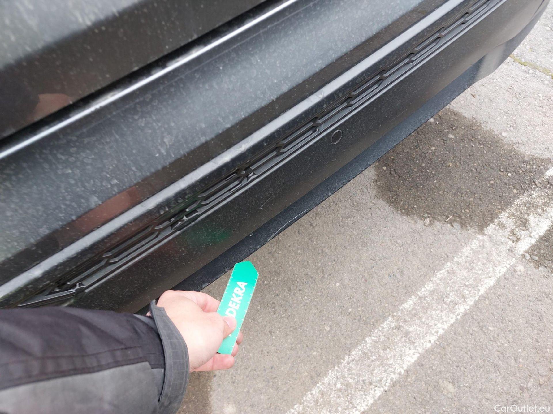  Nissan  Juke NISSAN  / 2019 / 5P / crossover DIG-T 84 kW (114 CV) DCT 7 V N-Connecta (AC2) #20