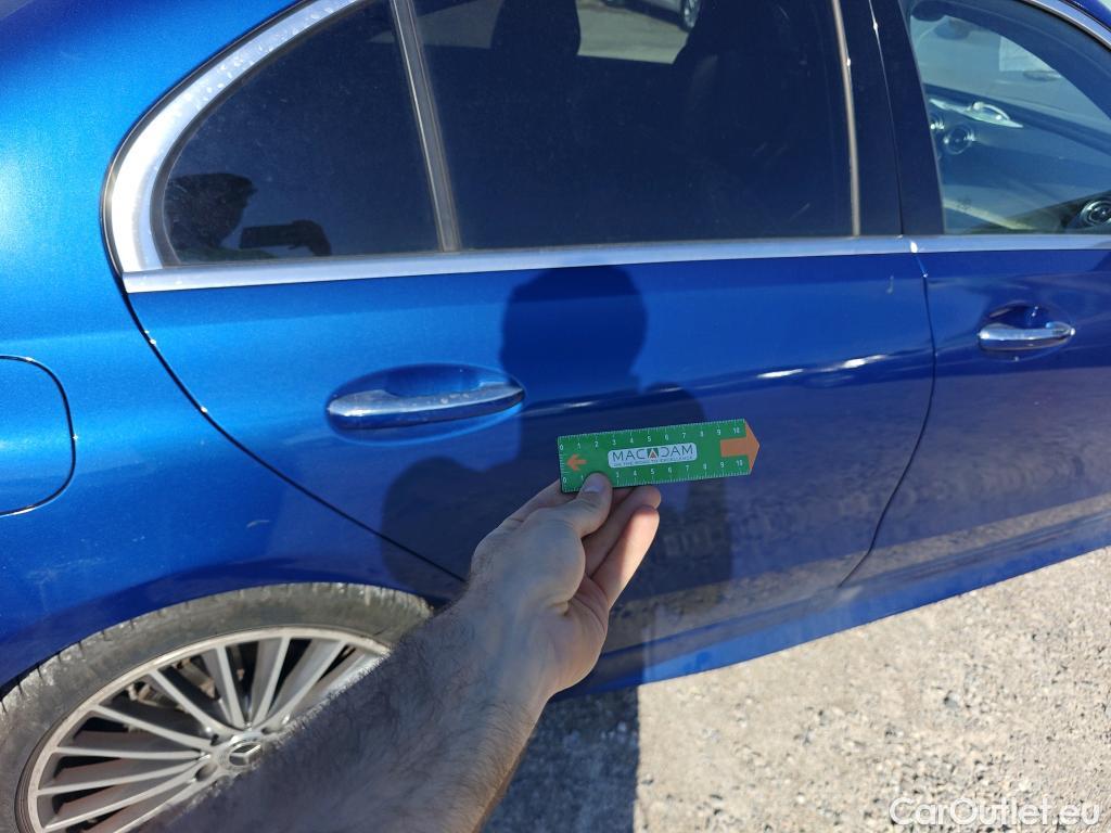  Mercedes  C-Klasse MERCEDES-BENZ Clase C / 2021 / 4P / sedán C 220 d #28