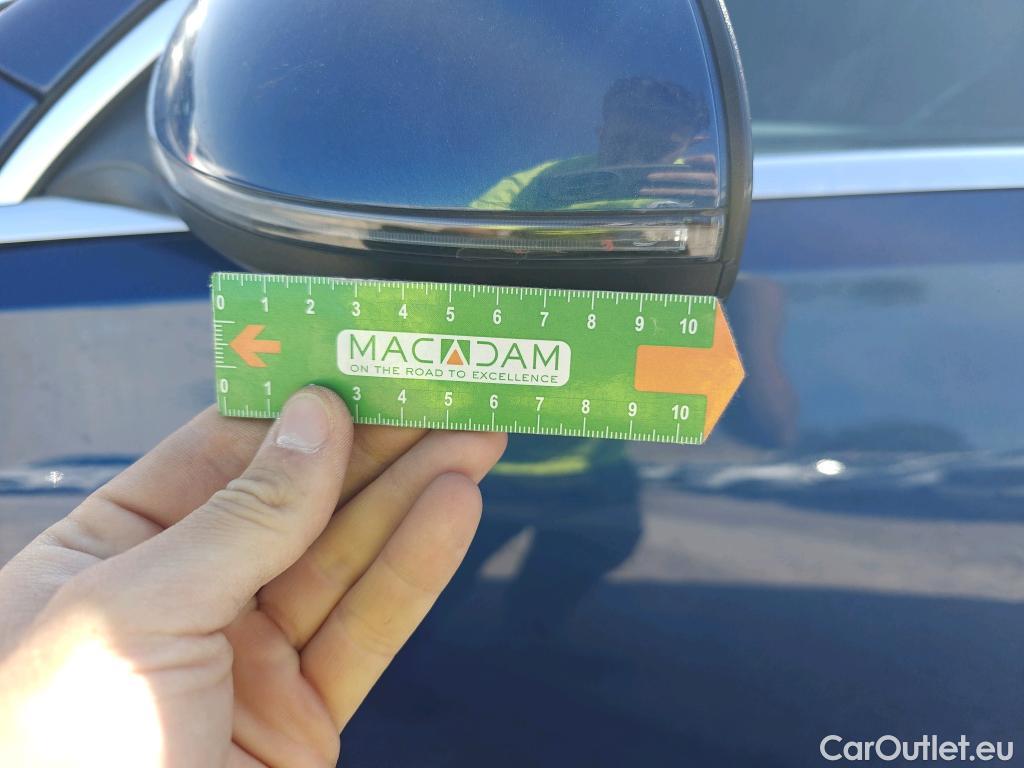  Mercedes  C-Klasse MERCEDES-BENZ Clase C / 2021 / 4P / sedán C 220 d #55