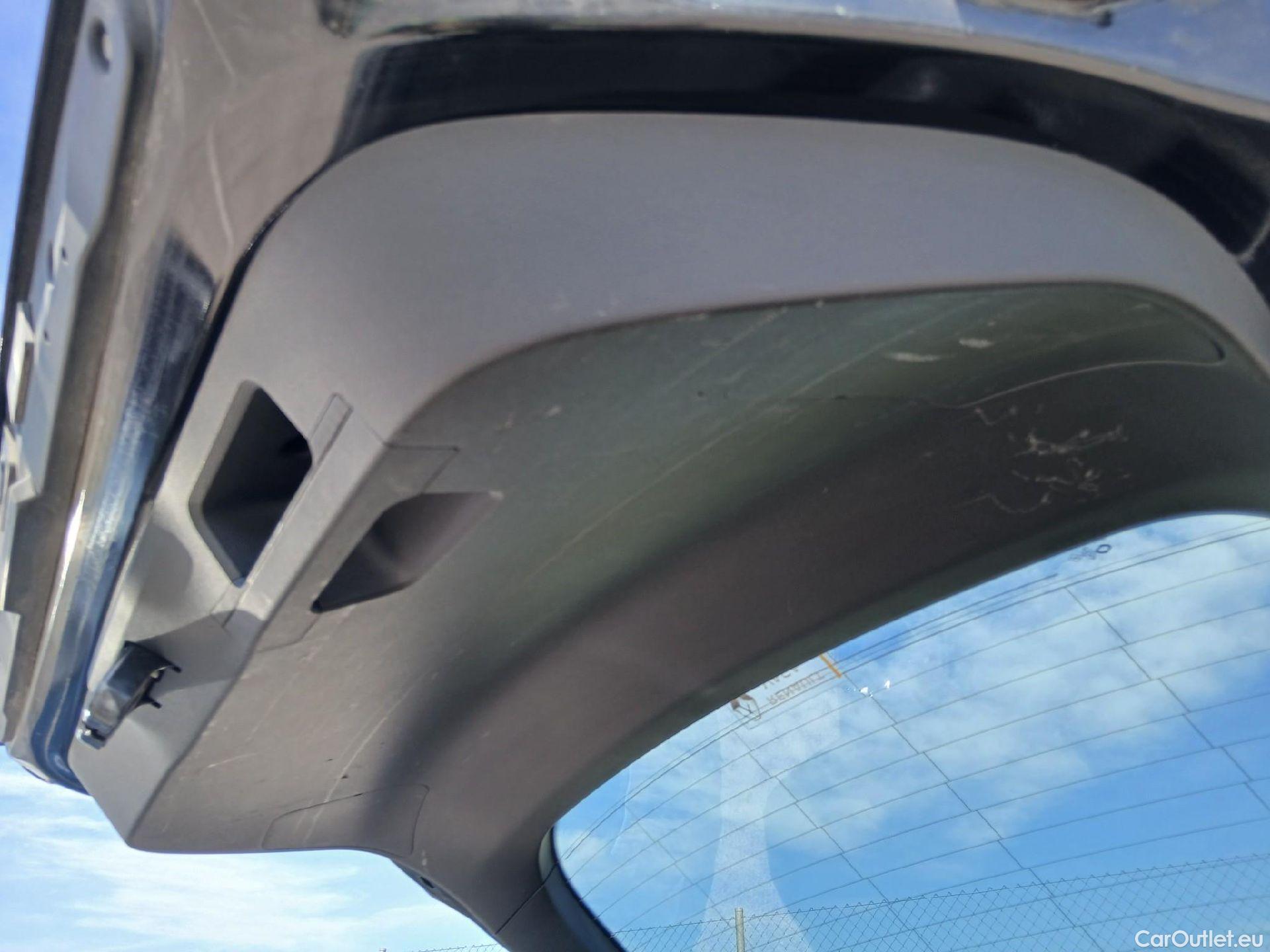  Renault  Arkana RENAULT  / 2021 / 5P / todoterreno Zen TCe 103kW(140CV) EDC Microhíbrido #23