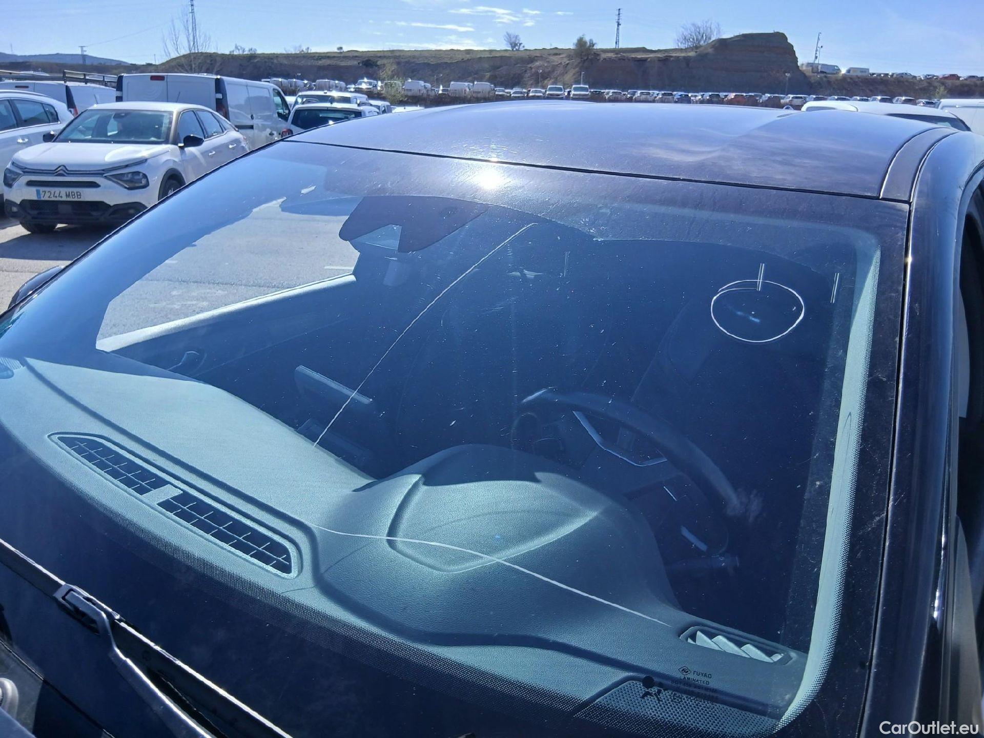  Renault  Arkana RENAULT  / 2021 / 5P / todoterreno Zen TCe 103kW(140CV) EDC Microhíbrido #2