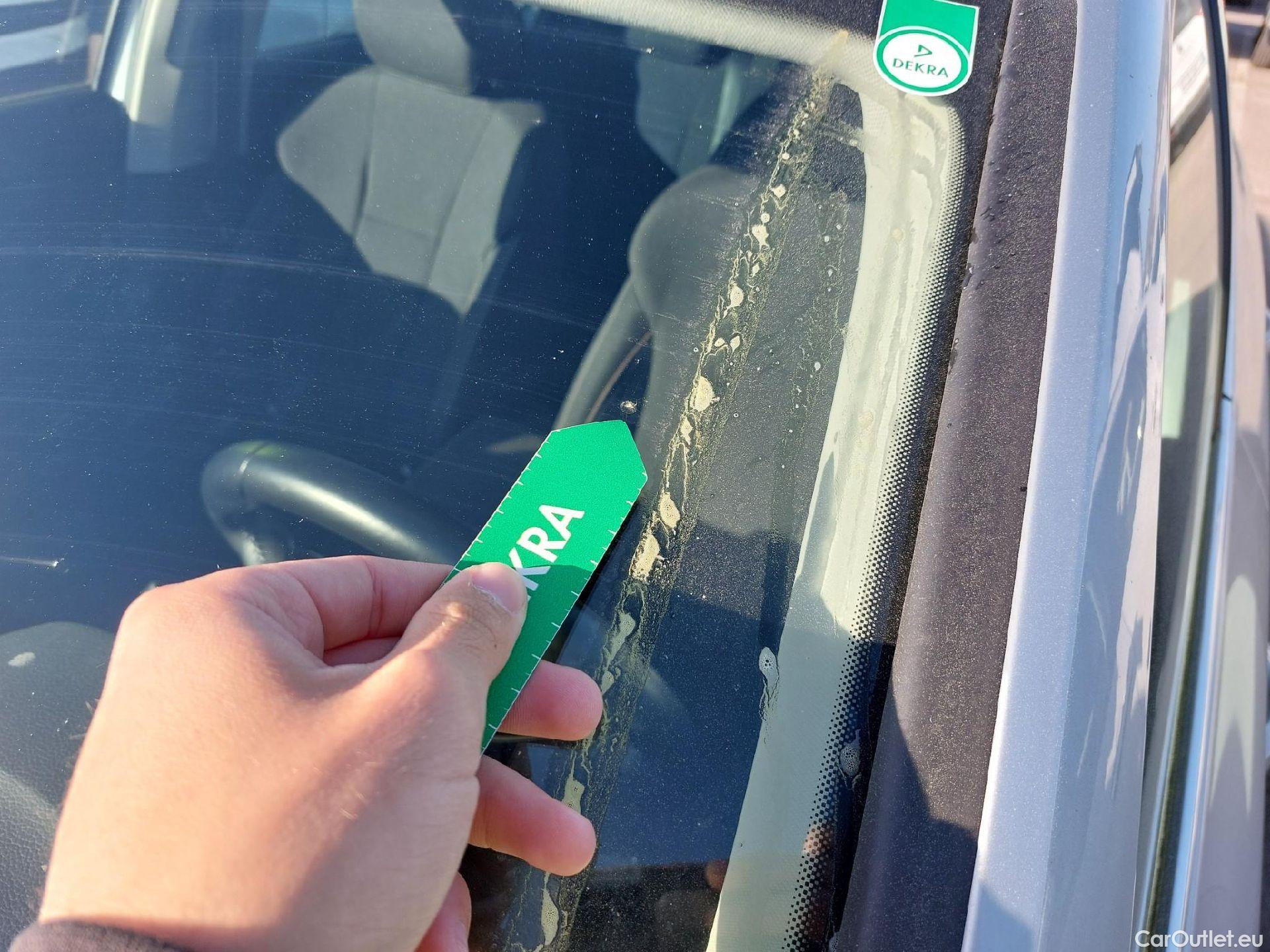  Skoda  KAMIQ SKODA  / 2019 / 5P / todoterreno 1.0 TSI 81kW (110CV) Emotion #3