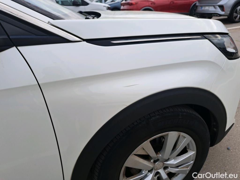  Peugeot  3008 PEUGEOT  / 2020 / 5P / todoterreno 1.5 BlueHDi 96kW (130CV) S&S Active Pack #17