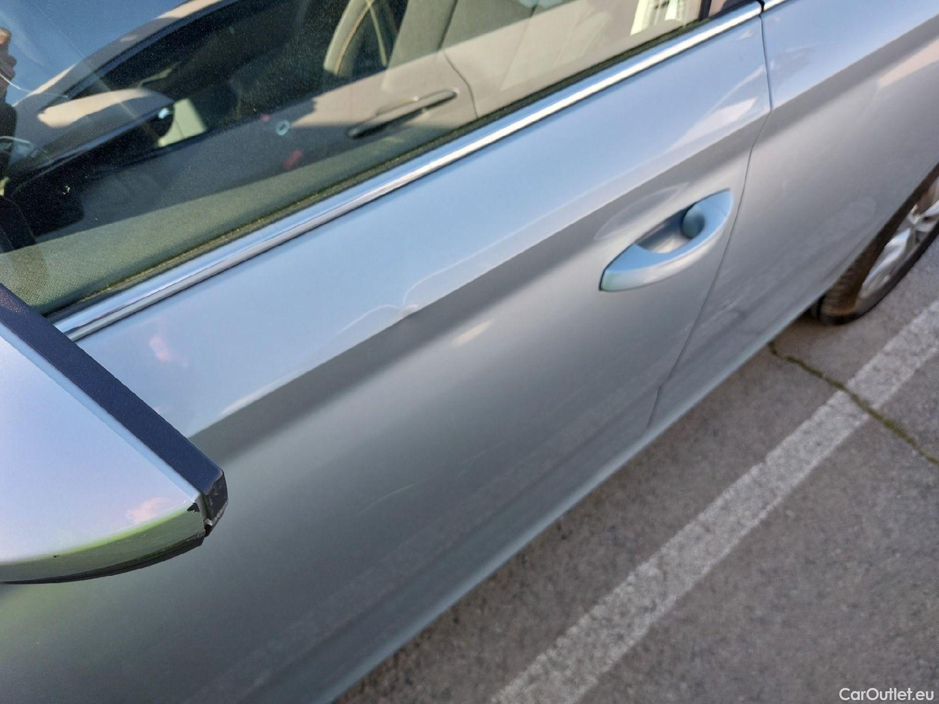  Skoda  KAMIQ SKODA  / 2019 / 5P / todoterreno 1.0 TSI 81kW (110CV) Emotion #10