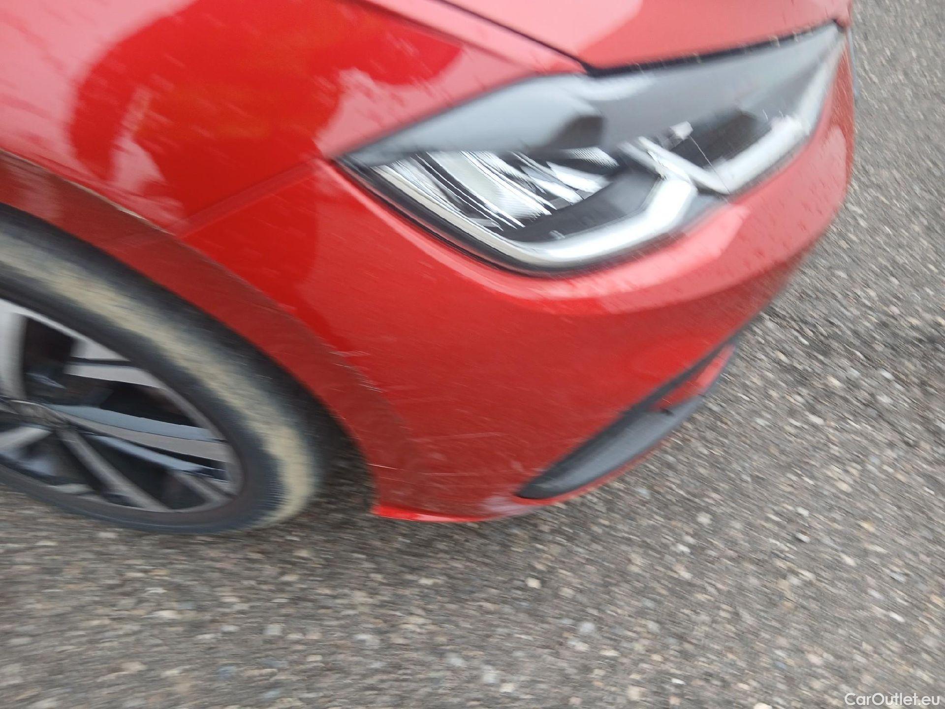  Volkswagen  Polo VOLKSWAGEN  / 2021 / 5P / berlina con portón Life 1.0 TSI 70kW (95CV) #1