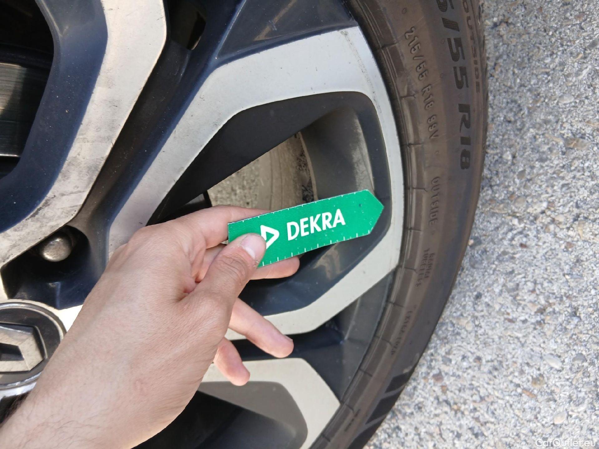  Renault  Arkana RENAULT  / 2021 / 5P / todoterreno Zen TCe 103kW(140CV) EDC Microhíbrido #6