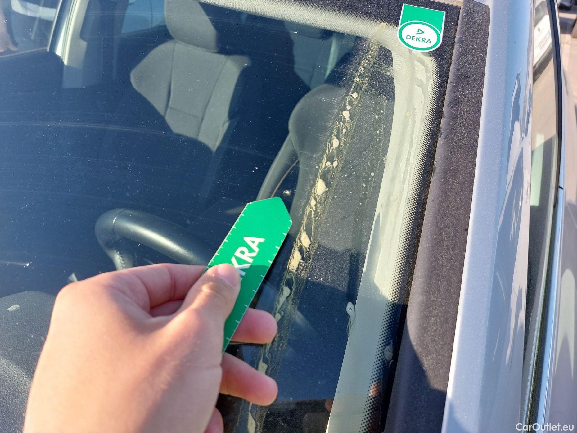  Skoda  KAMIQ SKODA  / 2019 / 5P / todoterreno 1.0 TSI 81kW (110CV) Emotion #1