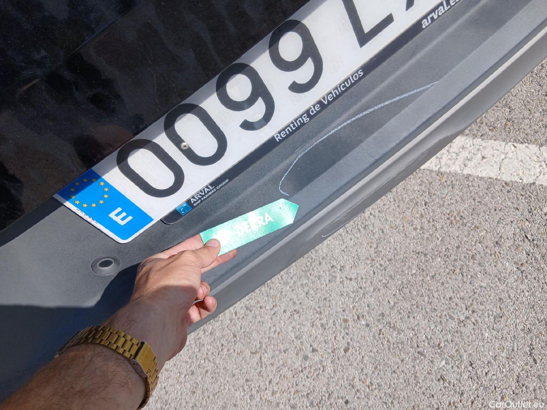  Renault  Arkana RENAULT  / 2021 / 5P / todoterreno Zen TCe 103kW(140CV) EDC Microhíbrido #18