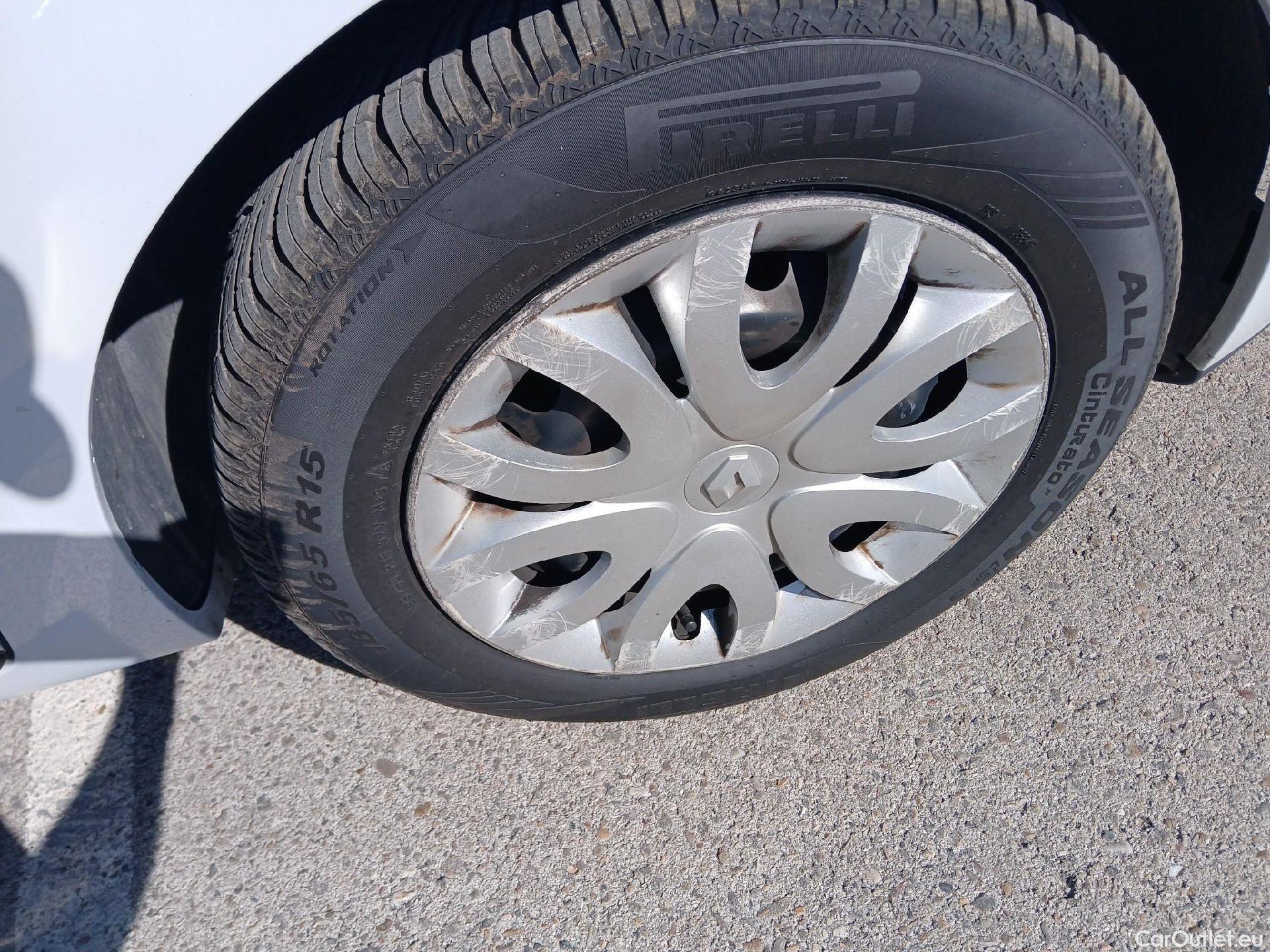  Renault  Clio RENAULT  / 2016 / 5P / berlina con portón Business TCe 66kW (90CV) GLP -18 #2