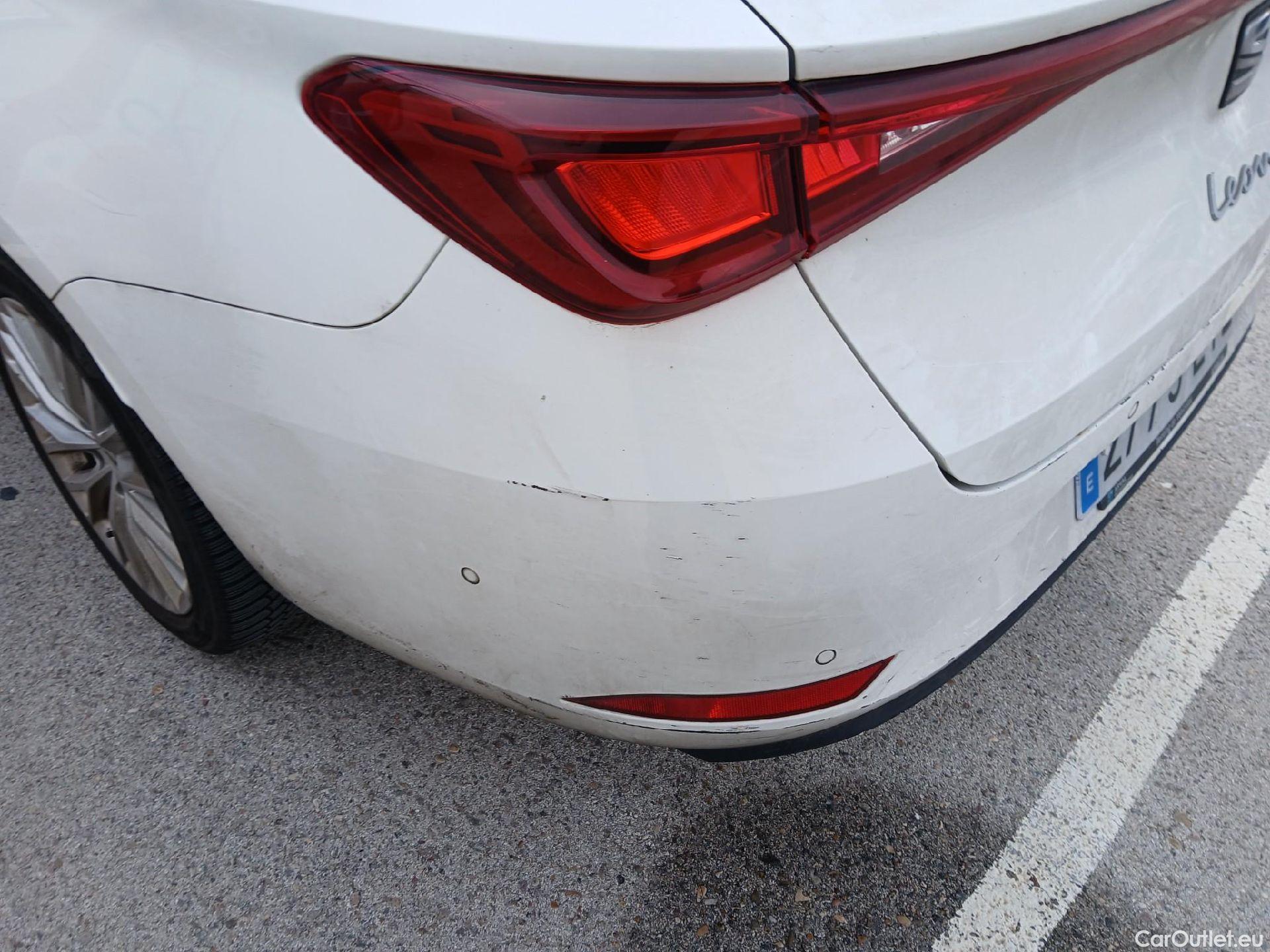  Seat  Leon SEAT Nuevo León / 2020 / 5P / familiar SP 1.4 e-Hybrid DSG S&S Xcellence Go L #18