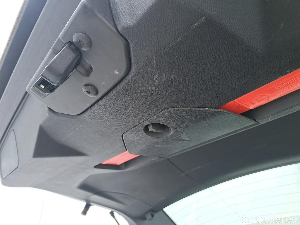  Peugeot  3008 PEUGEOT  / 2020 / 5P / todoterreno 1.5 BlueHDi 96kW (130CV) S&S Active Pack #9