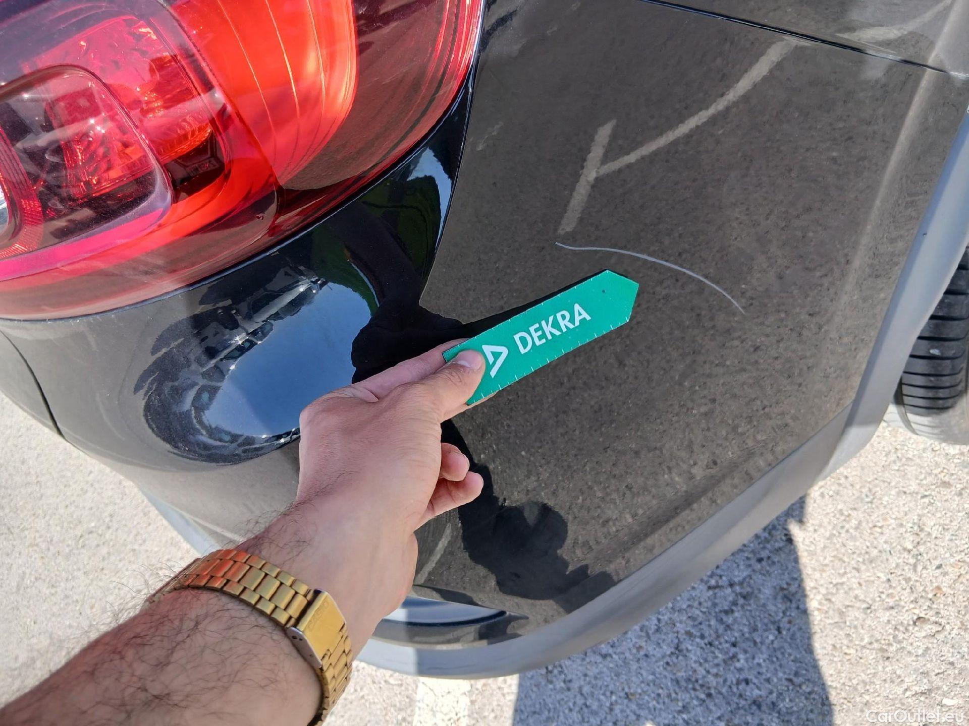  Renault  Arkana RENAULT  / 2021 / 5P / todoterreno Zen TCe 103kW(140CV) EDC Microhíbrido #17