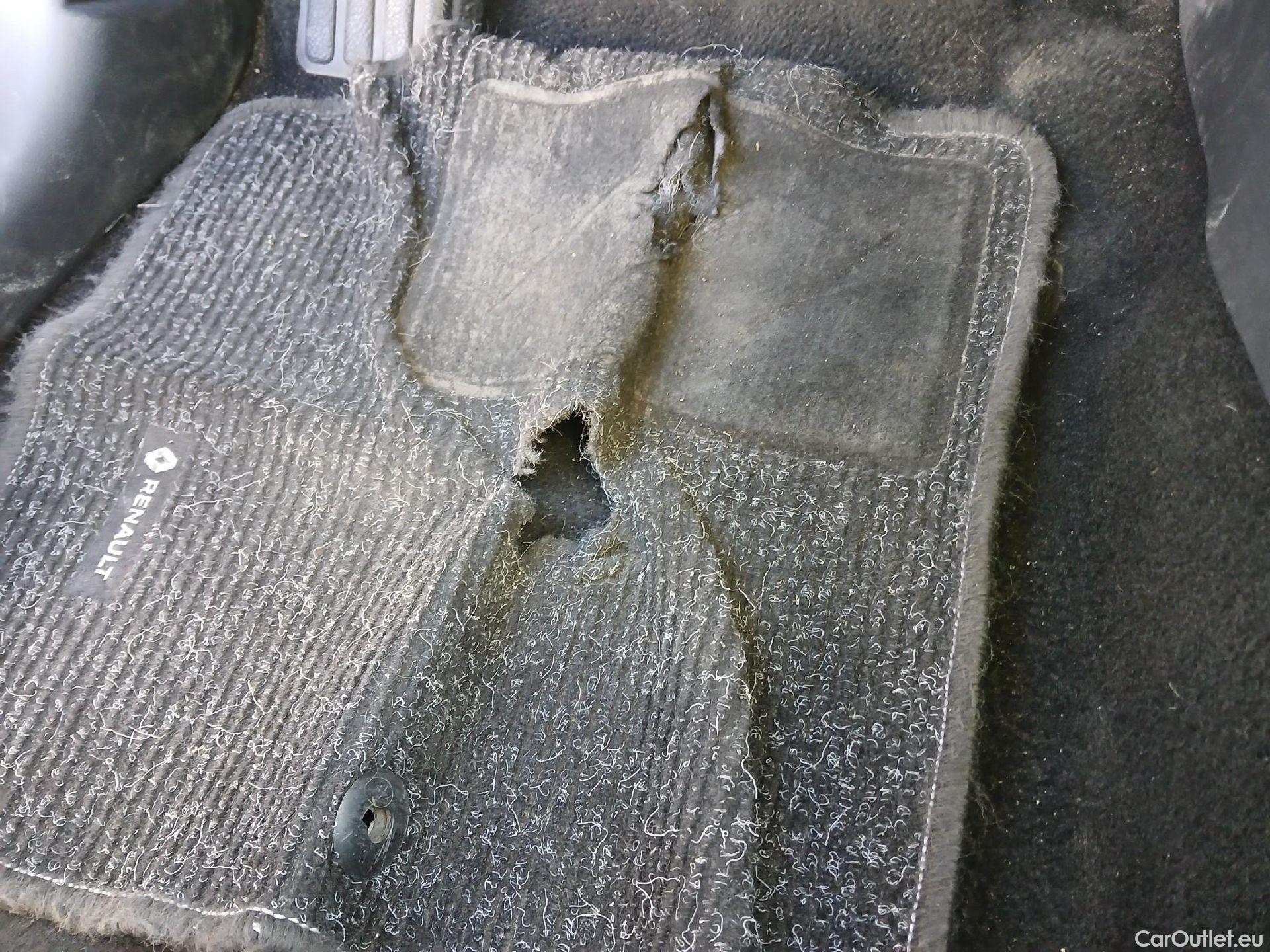  Renault  Clio RENAULT  / 2016 / 5P / berlina con portón Business TCe 66kW (90CV) GLP -18 #30