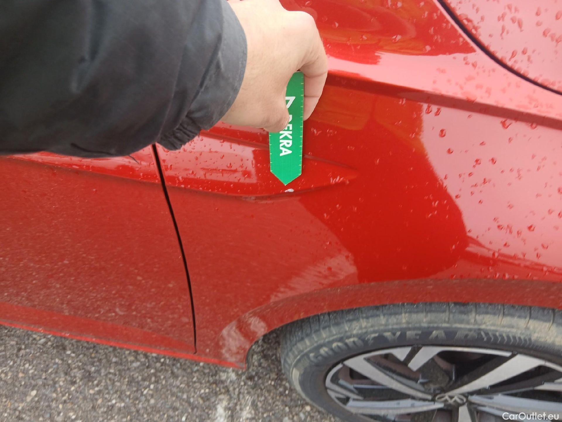  Volkswagen  Polo VOLKSWAGEN  / 2021 / 5P / berlina con portón Life 1.0 TSI 70kW (95CV) #24