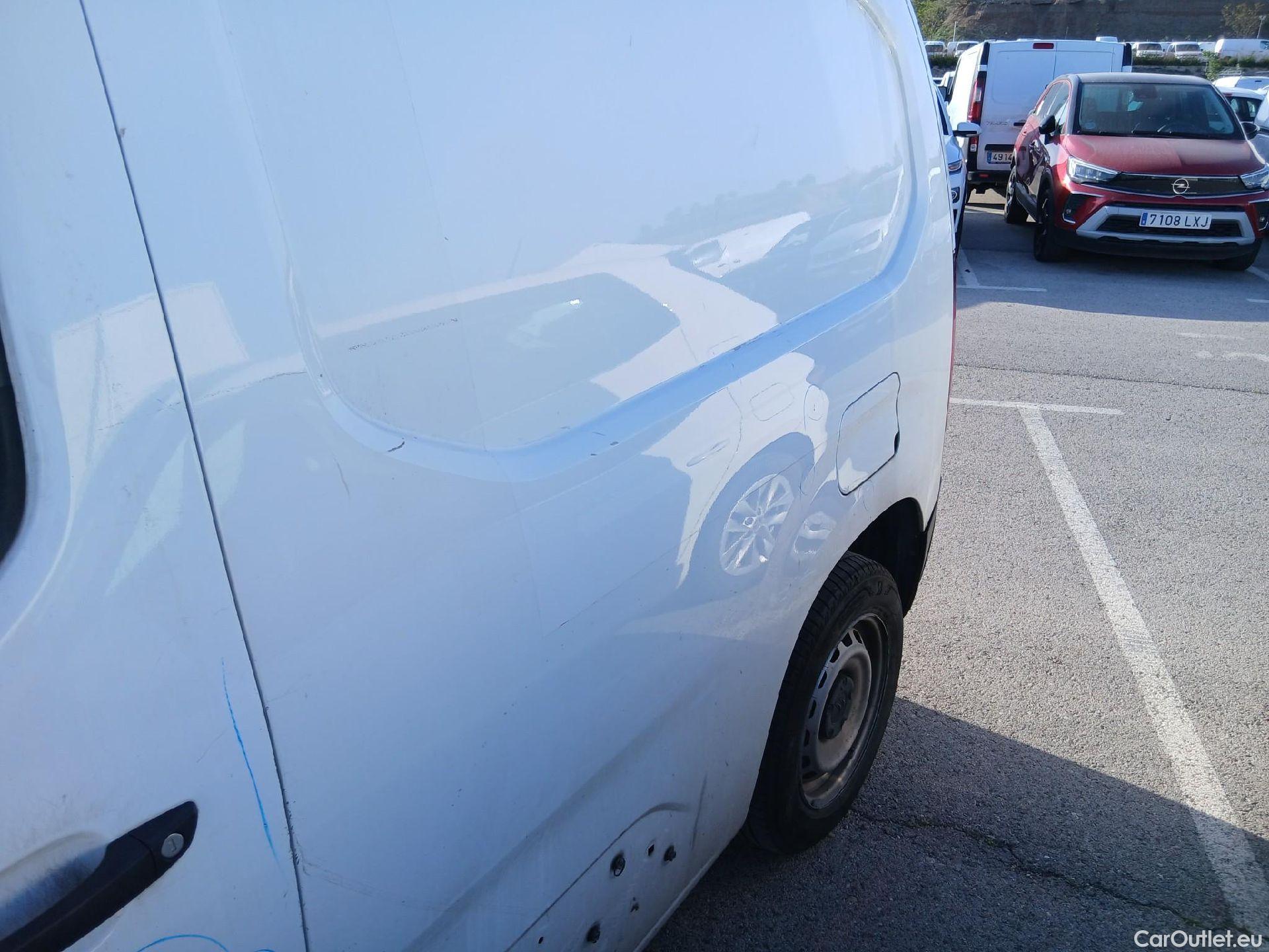  Citroen  Berlingo CITROEN  / 2018 / 3P / furgón derivado de turismo Talla M BlueHDi 100 CONTROL #19