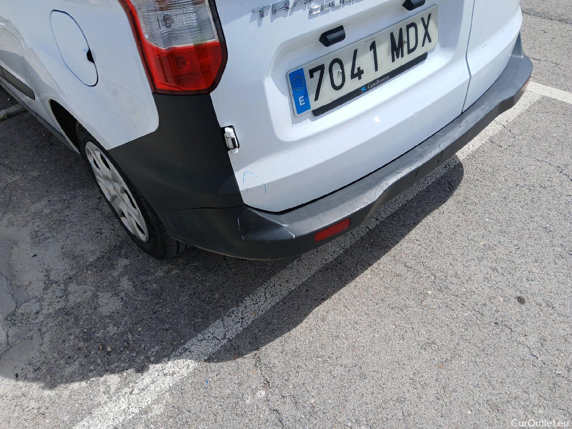  Ford  Transit FORD  Courier/2014/4P/furgón der.turis Van 1.5 TDCi 75kW Trend #19