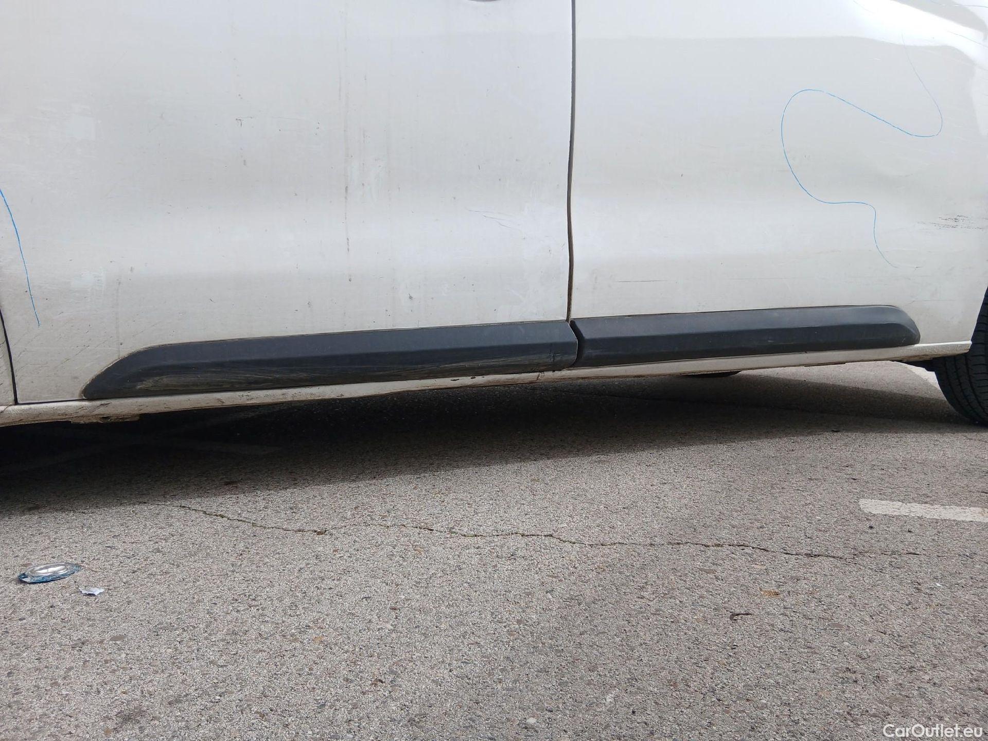  Opel  Vivaro OPEL  / 2019 / 4P / furgón 1.5 Diésel 74kW(100CV)M Std Exp #54