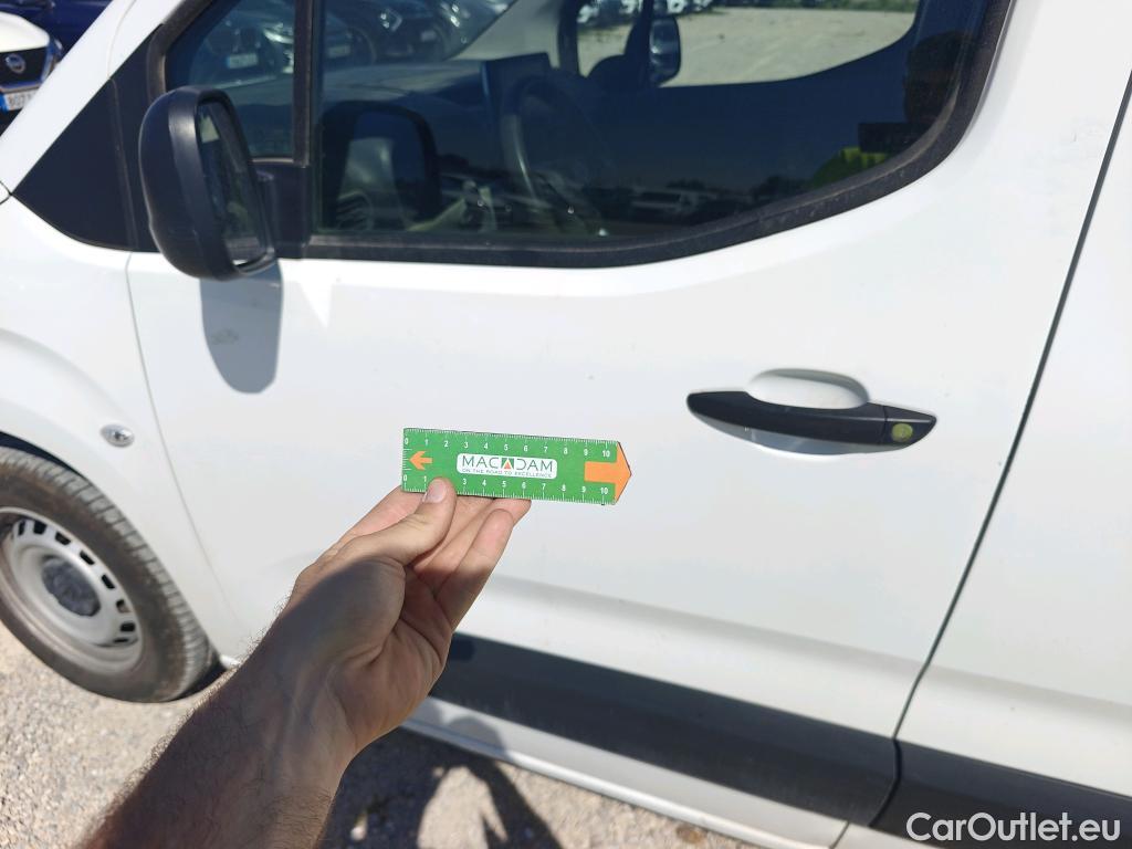  Opel  Combo OPEL  / 2018 / 3P / furgón derivado de turismo 1.5 TD 75kW (100CV) Express L H1 650kg (AC) #19