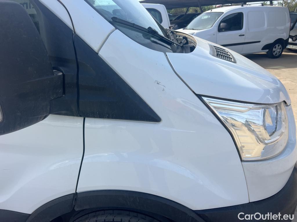  Ford  Transit FORD  / 2013 / 4P / furgón 310 77kW L2H2 Van Trend FWD #36
