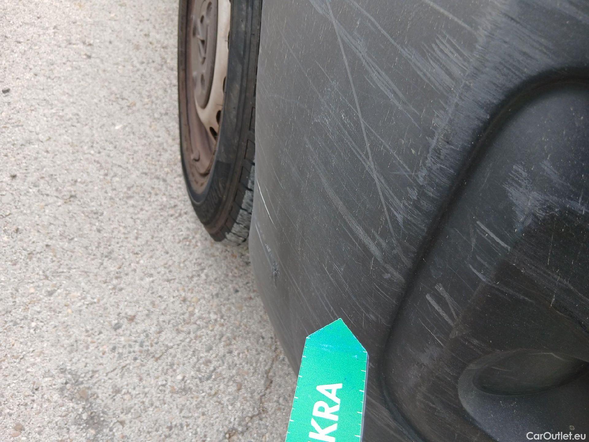  Opel  Vivaro OPEL  / 2019 / 4P / furgón 1.5 Diésel 74kW(100CV)M Std Exp #7