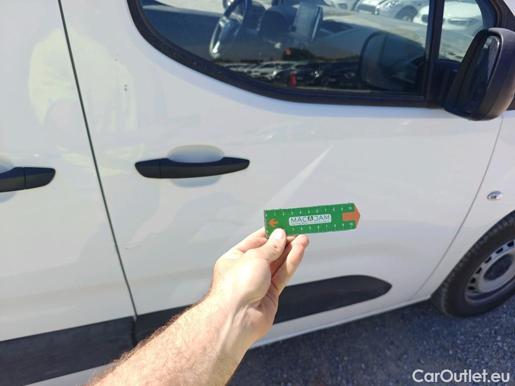  Opel  Combo OPEL  / 2018 / 3P / furgón derivado de turismo 1.5 TD 75kW (100CV) Express L H1 650kg (AC) #64