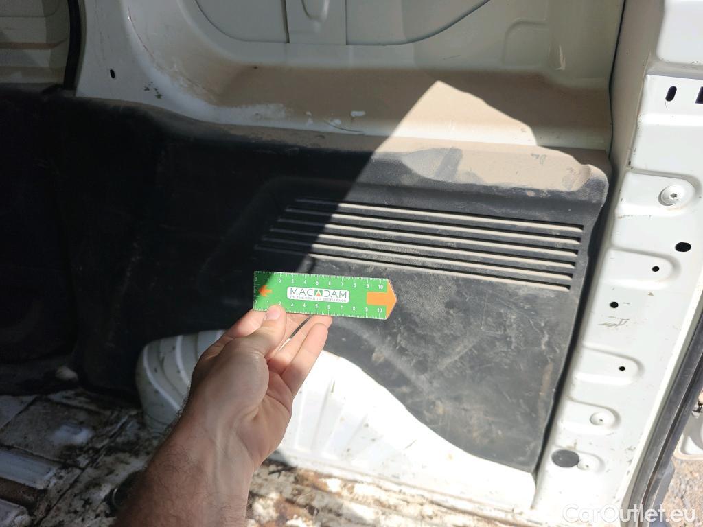  Opel  Combo OPEL  / 2018 / 3P / furgón derivado de turismo 1.5 TD 75kW (100CV) Express L H1 650kg (AC) #37