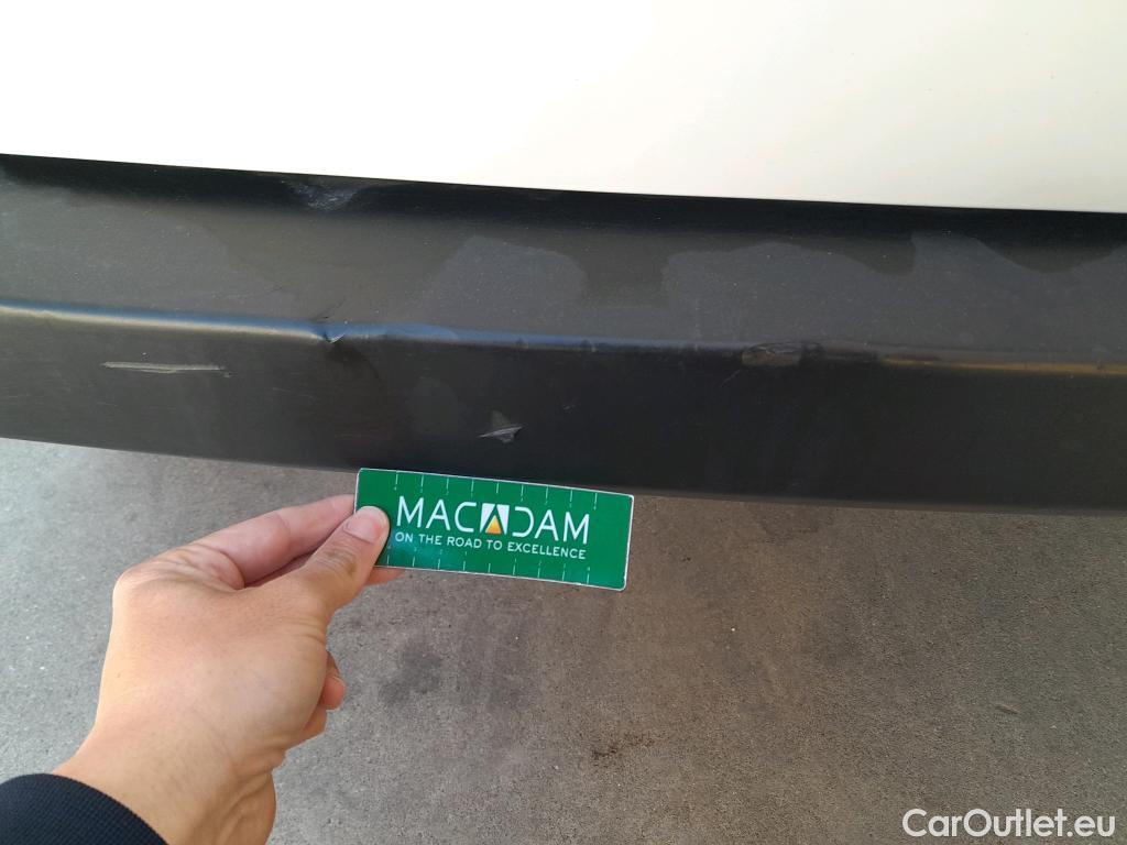  Fiat  Fiorino FIAT  / 2016 / 3P / furgón derivado de turismo Cargo Base 1.4 Natural Power 51kW (70CV) ** #19