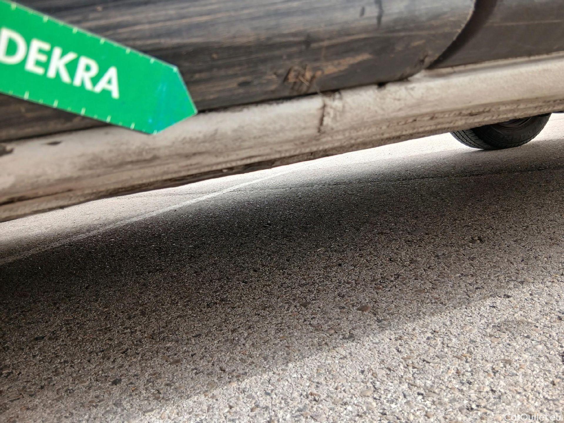  Opel  Vivaro OPEL  / 2019 / 4P / furgón 1.5 Diésel 74kW(100CV)M Std Exp #53