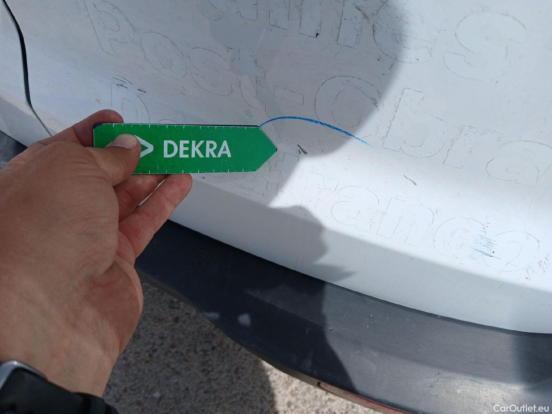  Ford  Transit FORD  Courier/2014/4P/furgón der.turis Van 1.5 TDCi 75kW Trend #24