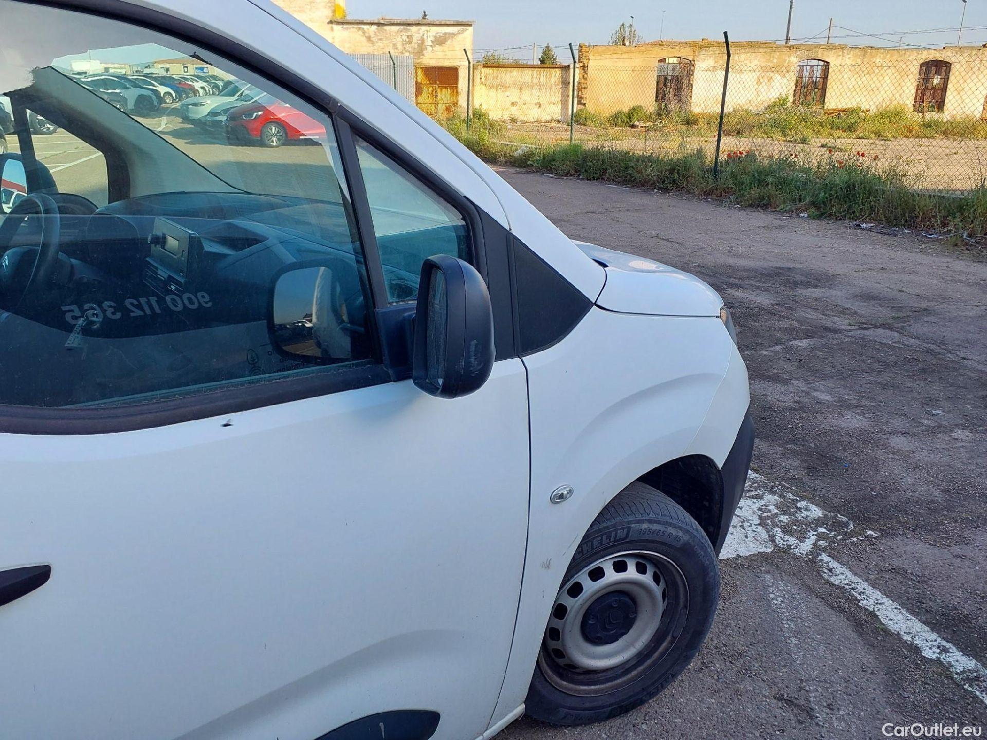  Citroen  Berlingo CITROEN  / 2018 / 3P / furgón derivado de turismo Talla M BlueHDi 100 CONTROL #6