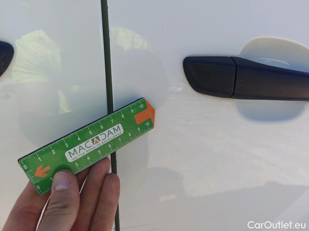  Opel  Combo OPEL  / 2018 / 3P / furgón derivado de turismo 1.5 TD 75kW (100CV) Express L H1 650kg (AC) #67