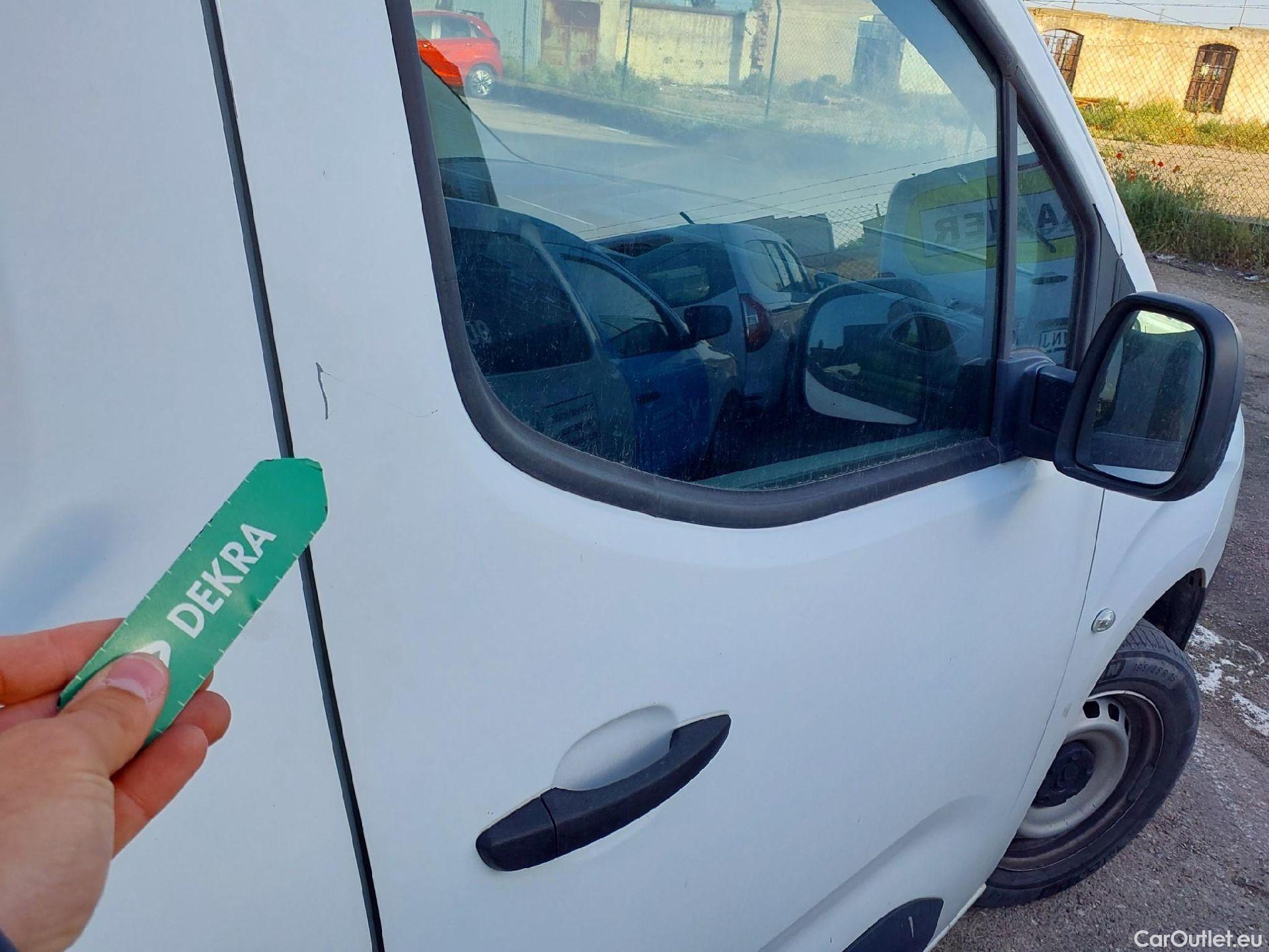  Citroen  Berlingo CITROEN  / 2018 / 3P / furgón derivado de turismo Talla M BlueHDi 100 CONTROL #9