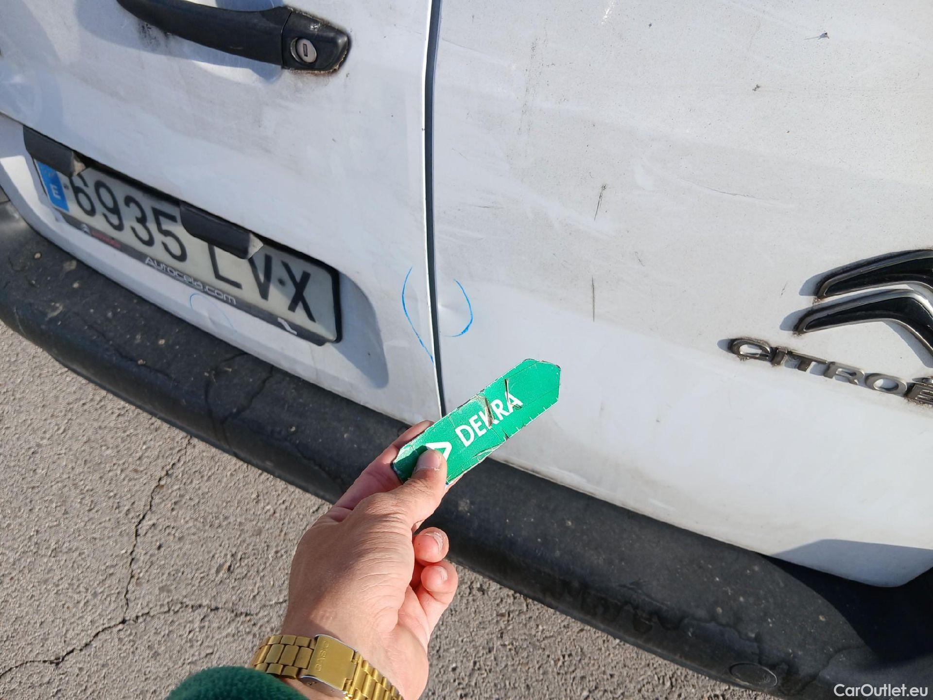  Citroen  Berlingo CITROEN  / 2018 / 3P / furgón derivado de turismo Talla M BlueHDi 100 CONTROL #30