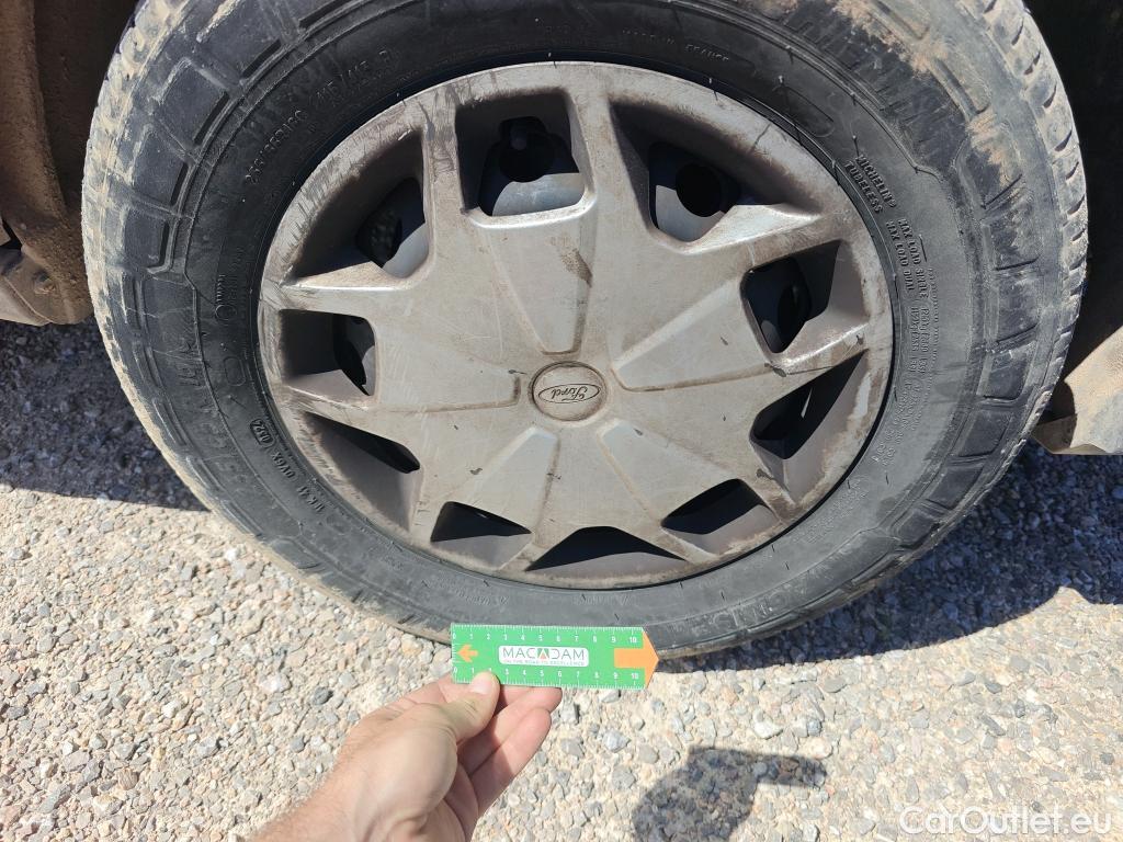  Ford  Transit FORD  / 2013 / 4P / furgón 350 96kW L4H3 Van Trend RWD #35