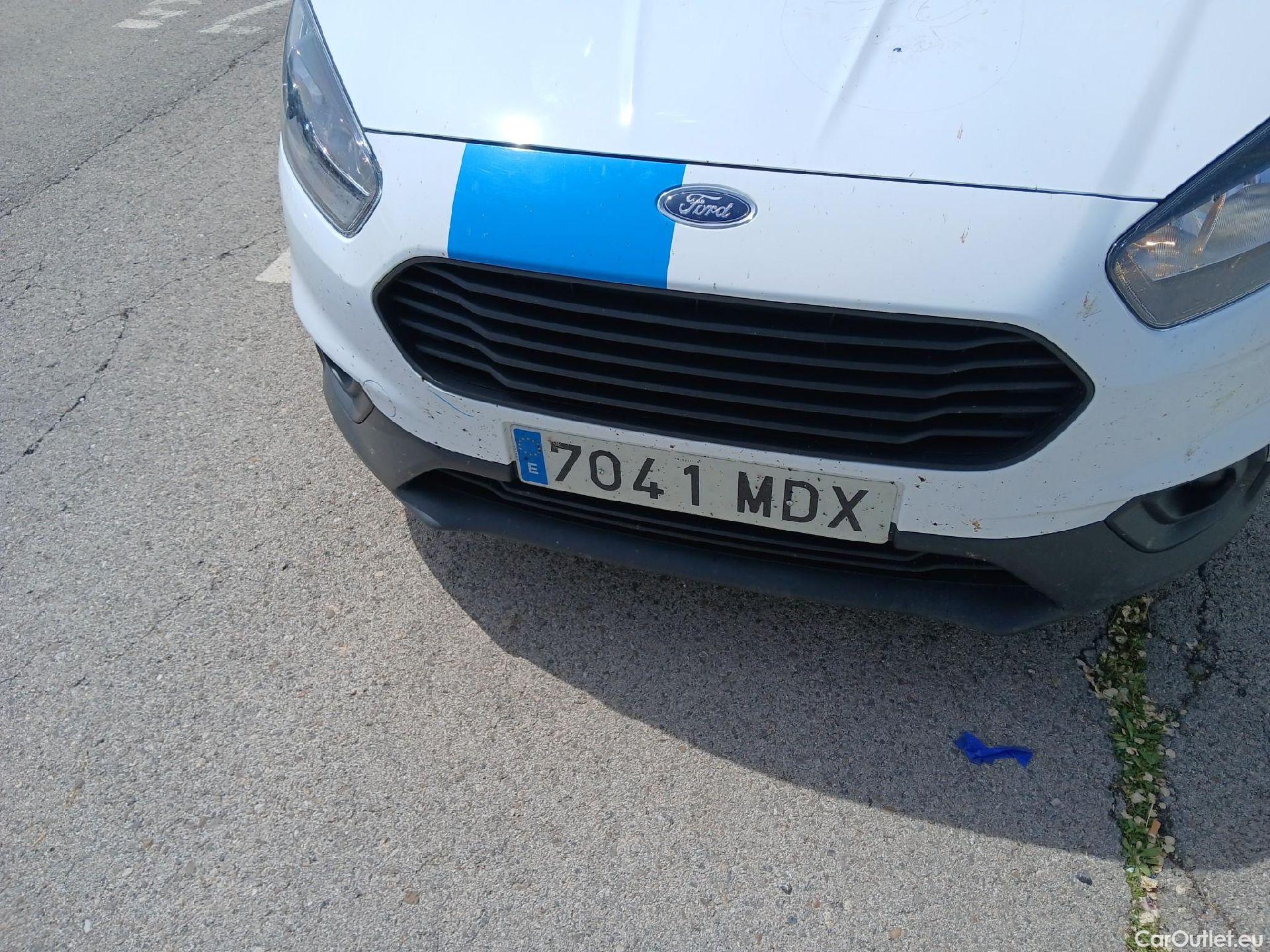  Ford  Transit FORD  Courier/2014/4P/furgón der.turis Van 1.5 TDCi 75kW Trend #10